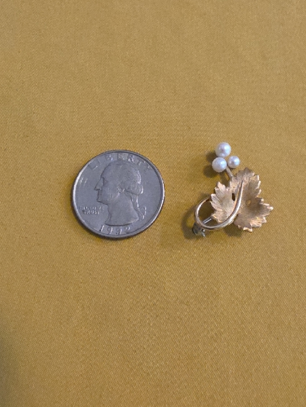 Vintage Krementz & Co. Brooch - Rolled Gold Plate - Piece Is Marked "KREMENTZ" - Picture 2 of 9